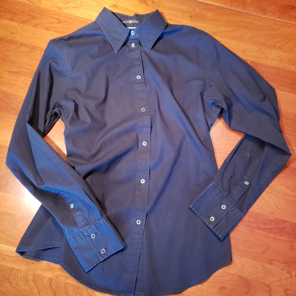 GAP Women's Fitted Shirt, Size XL, black.